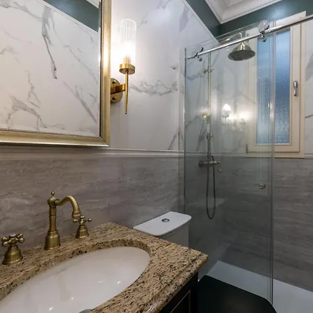 Apartman Luxury In - Negresco - *